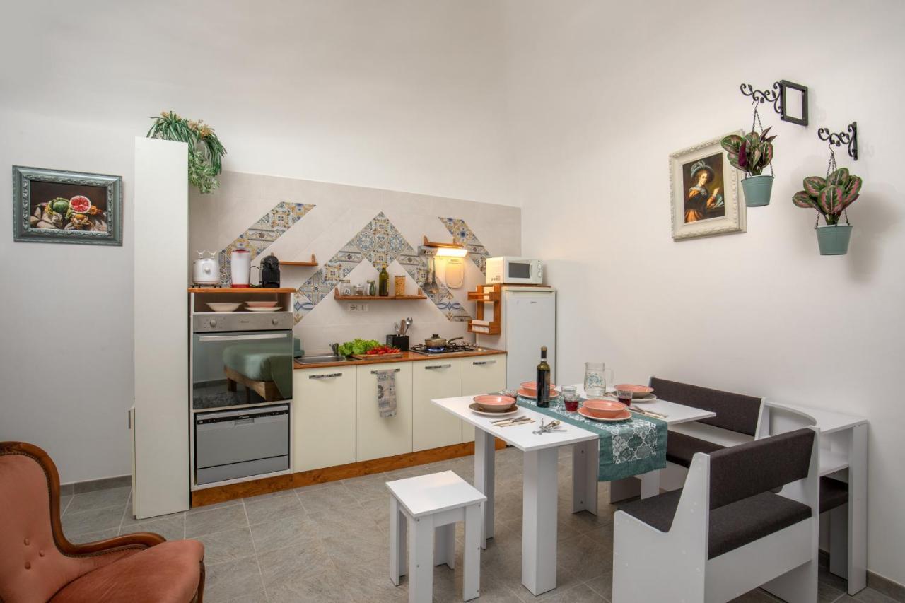 Centro E Spiaggia Ardesia Anguillara Sabazia Exteriér fotografie